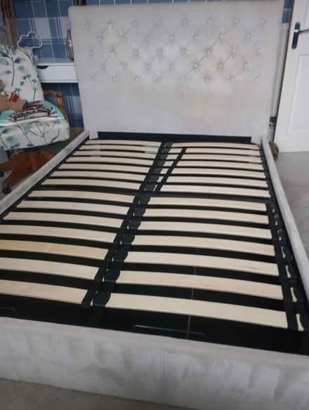 Photo of free 4ft6 double ottoman bed (Eastwood) #2