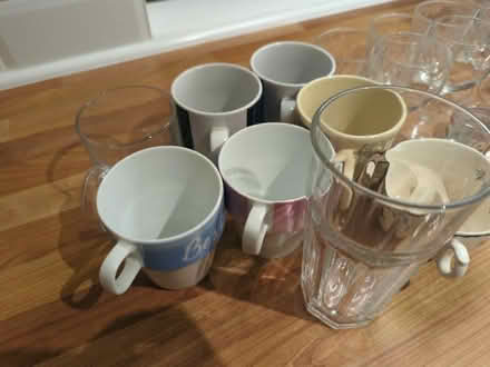 Photo of free Coffee mugs, cups, wine & champagne glasses, crystal carafe (Yate BS37) #4