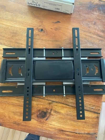 Photo of free TV bracket (Summertown OX2) #2