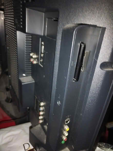 Photo of free Old Sony Bravia flat TV (Croydon) #3