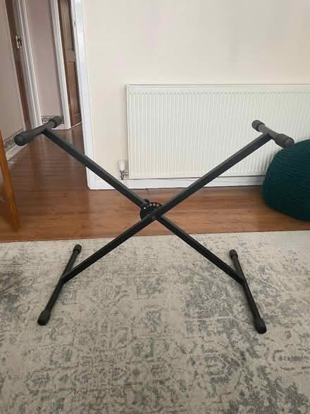 Photo of free Keyboard stand (Hadleigh SS7) #1