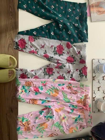 Photo of free 12-18 months leggings (Worcester Park KT4) #1