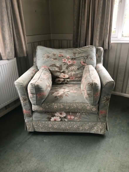 Photo of free Three piece suite (Thurston IP31) #3