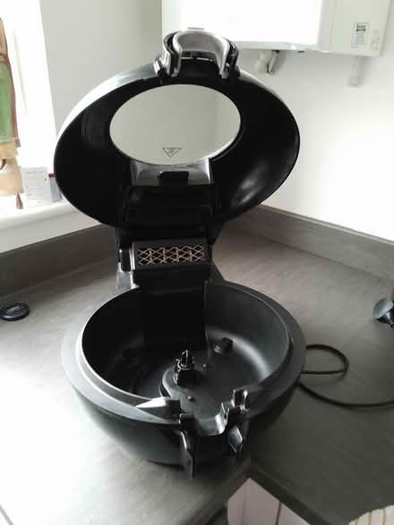Photo of free Tefal Airfryer (Sutton Pools OX14) #1
