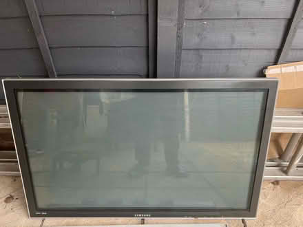 Photo of free Samsung TV (Southall UB1) (UB1 (Southall)) #2