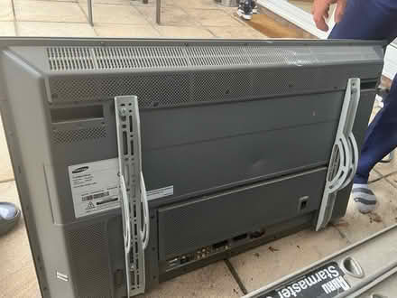 Photo of free Samsung TV (Southall UB1) (UB1 (Southall)) #1