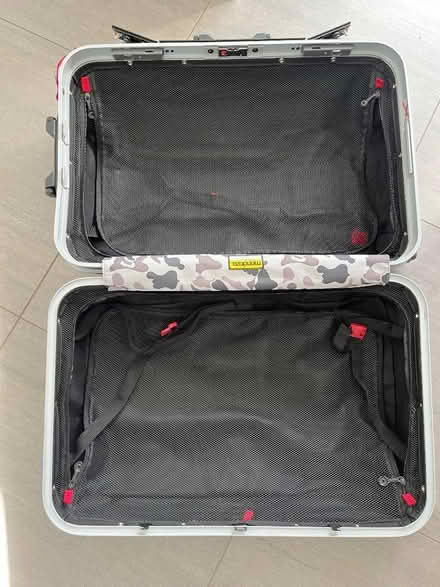 Photo of free Large suitcase with 4 wheels (Herne Hill SE24) #4