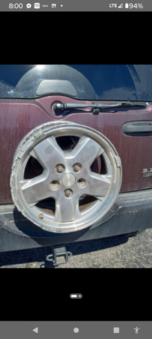 Photo of 2004 Jeep Liberty 16" Rim (Near Austin Peay College) #1