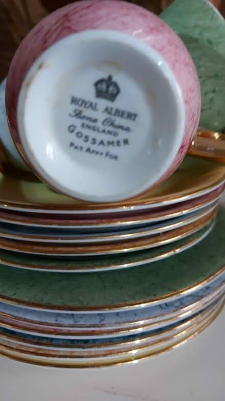 Photo of free Tea cups and saucers (Yarnton OX5) #1