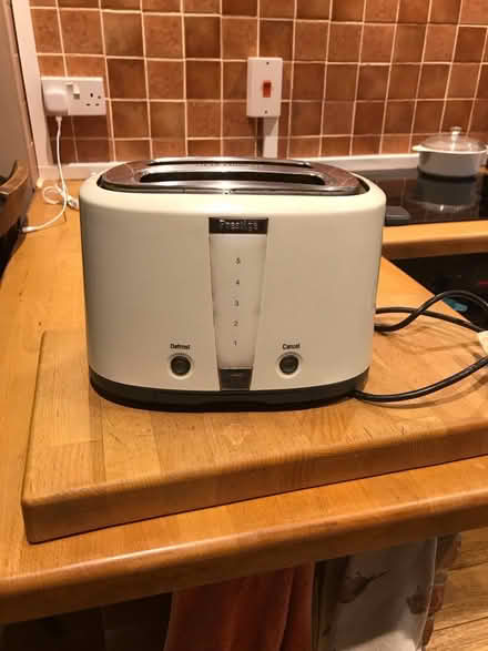 Photo of free Prestige toaster (IP9 (Bentley)) #1