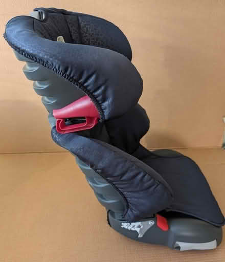 Photo of free Car booster seat Britax Adventure 15-36kg (Farnley LS12) #3