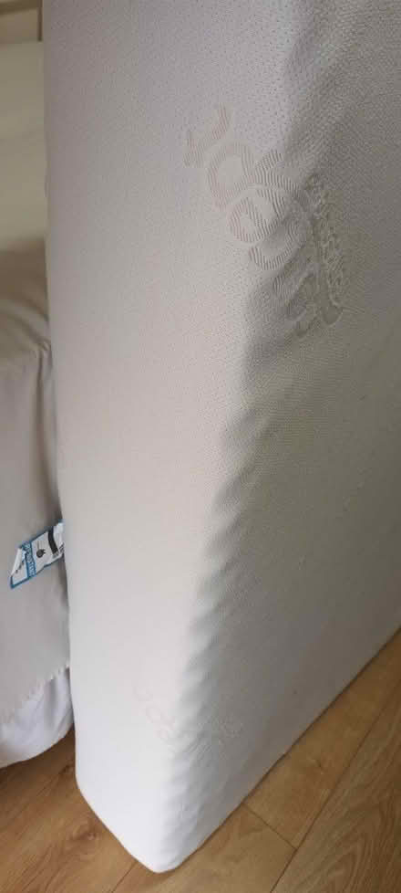 Photo of free small double memoryfoam mattress (Wallington) #1