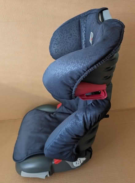 Photo of free Car booster seat Britax Adventure 15-36kg (Farnley LS12) #4