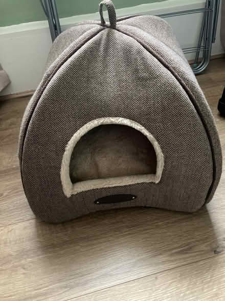 Photo of free Cat bed (Newhaven EH6) #1