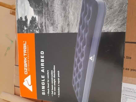 Photo of free Inflatable mattress air bed NO PUMP (Brundall) #1