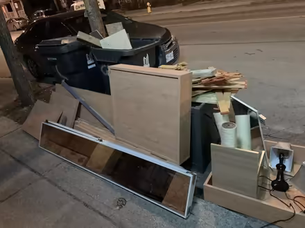 Photo of free stuff by 959 Dovercourt Rd (Dovercourt and Hallam) #2