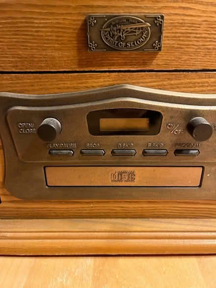 Photo of free Record player (Glyndon, md) #4
