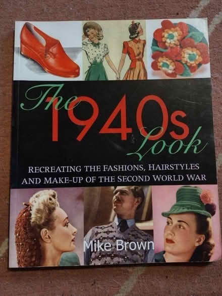 Photo of free 1940s fashion book (Levenshulme M19) #1