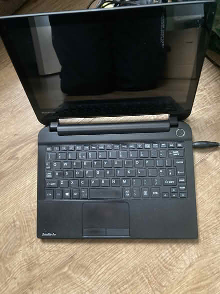 Photo of free Small toshiba laptop (Newhaven EH6) #2