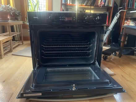 Photo of free Bosch wall oven (Avon Bend) #3