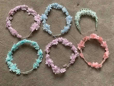 Photo of free Selection of Head Dresses (TW16) #1