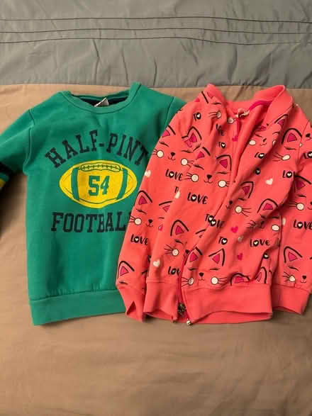 Photo of free Girls clothes 4-5 yo (Ruislip) #2