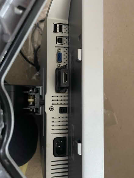 Photo of free Dell monitor (West Hampstead NW6) #3
