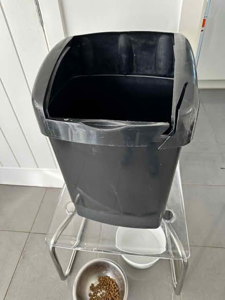 Photo of Rubbish Bin (Long Lawford CV23) #1