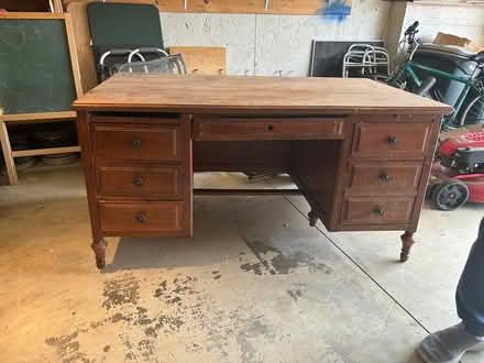 Photo of free Oak desk (South County/Oakville) #1