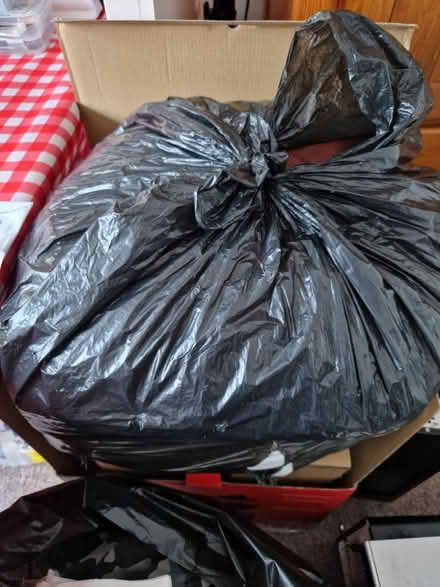 Photo of free Clothes , blanket, cushions , duvet (Luton, Stopsley) #3