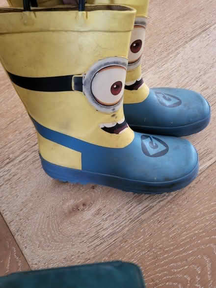 Photo of free Minions wellie boots size 13/eur32 (BR7) #2