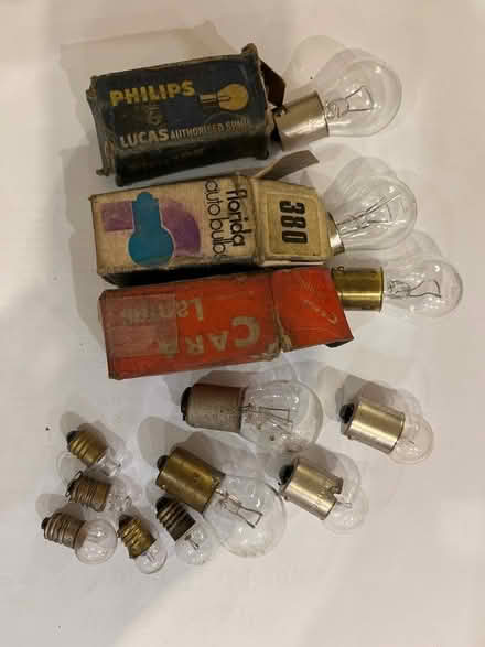 Photo of free Assorted old car(?) lamps/bulbs (South Oxfordshire RG9) #1