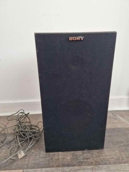Photo of free Single Sony Speaker (CR0) #1