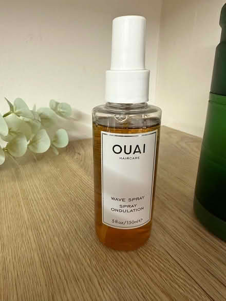 Photo of free OUAI brand ondulation hair spray (E8) #1