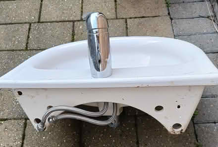Photo of free Used Bathroom Wash Basin (Draycott) #1