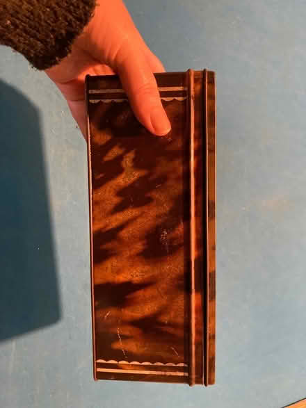 Photo of free Biscuit tin (South Croydon CR2) #2