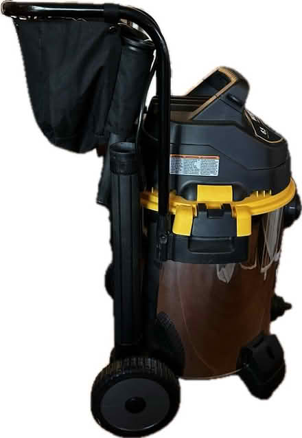 Photo of free Wet/Dry Shop Vac (West Seattle Admiral) #3