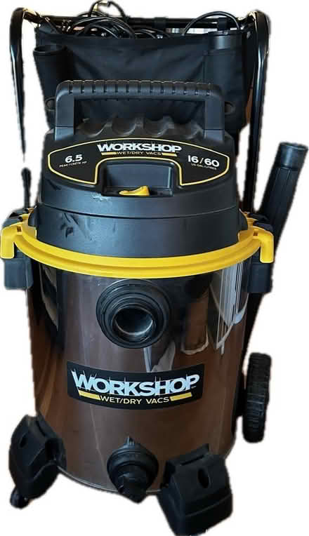 Photo of free Wet/Dry Shop Vac (West Seattle Admiral) #1