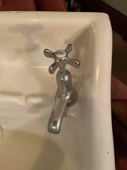 Photo of free Large Edwardian sink with brackets (Bensham) #1