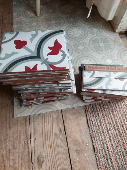 Photo of free Victorian tile ceramic tile offcuts (Carlton NG4) #1
