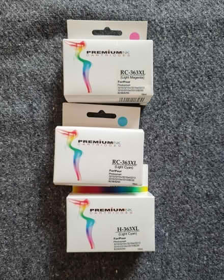 Photo of free Ink cartridges cyan, magenta (Near Holborn/Rosebery Ave) #1