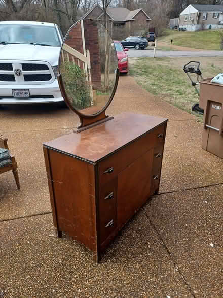 Photo of free Vintage Dresser with Mirror (East Nashville) #4