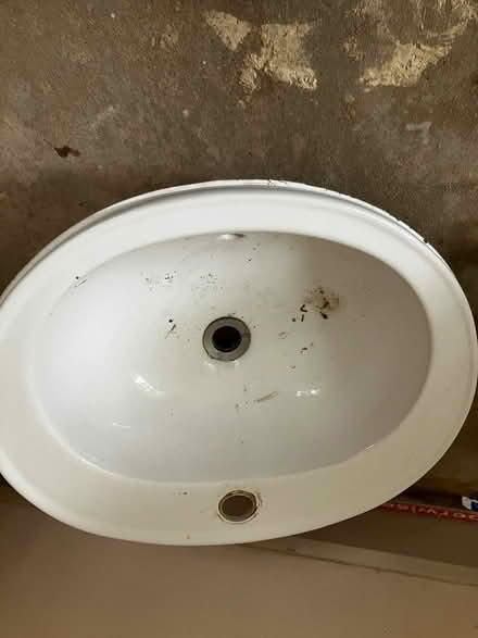 Photo of free Inset bathroom sink (Westbury BA13) #2