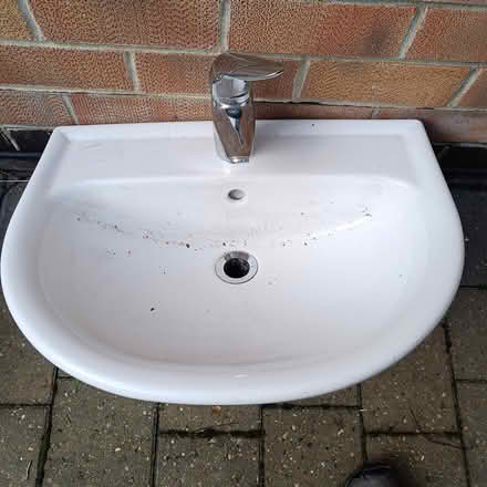 Photo of free Used Bathroom Wash Basin (Draycott) #2