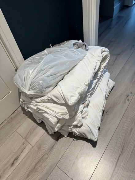Photo of free 2x single duvets & covers (Houghton Regis LU5) #1