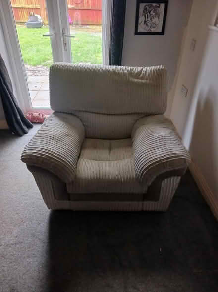 Photo of free X2 reclining arm chairs (Calne SN11) #1