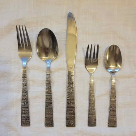 Photo of free silverware set (Somerville (Union Sq)) #2
