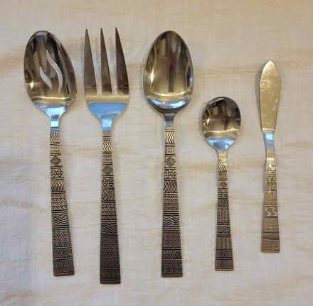 Photo of free silverware set (Somerville (Union Sq)) #3
