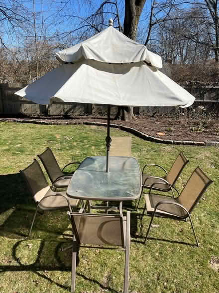 Photo of free Patio furniture (Hartsdale) #1