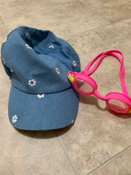 Photo of free Kids hat and swim goggles (Boulevard Manor) #1